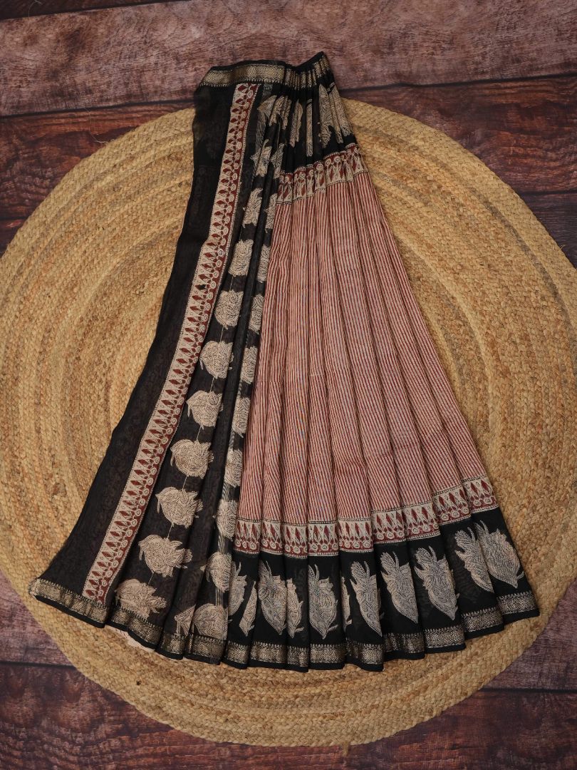 Scarlette Blaze - Red & Black - Maheshwari Silk Cotton Saree