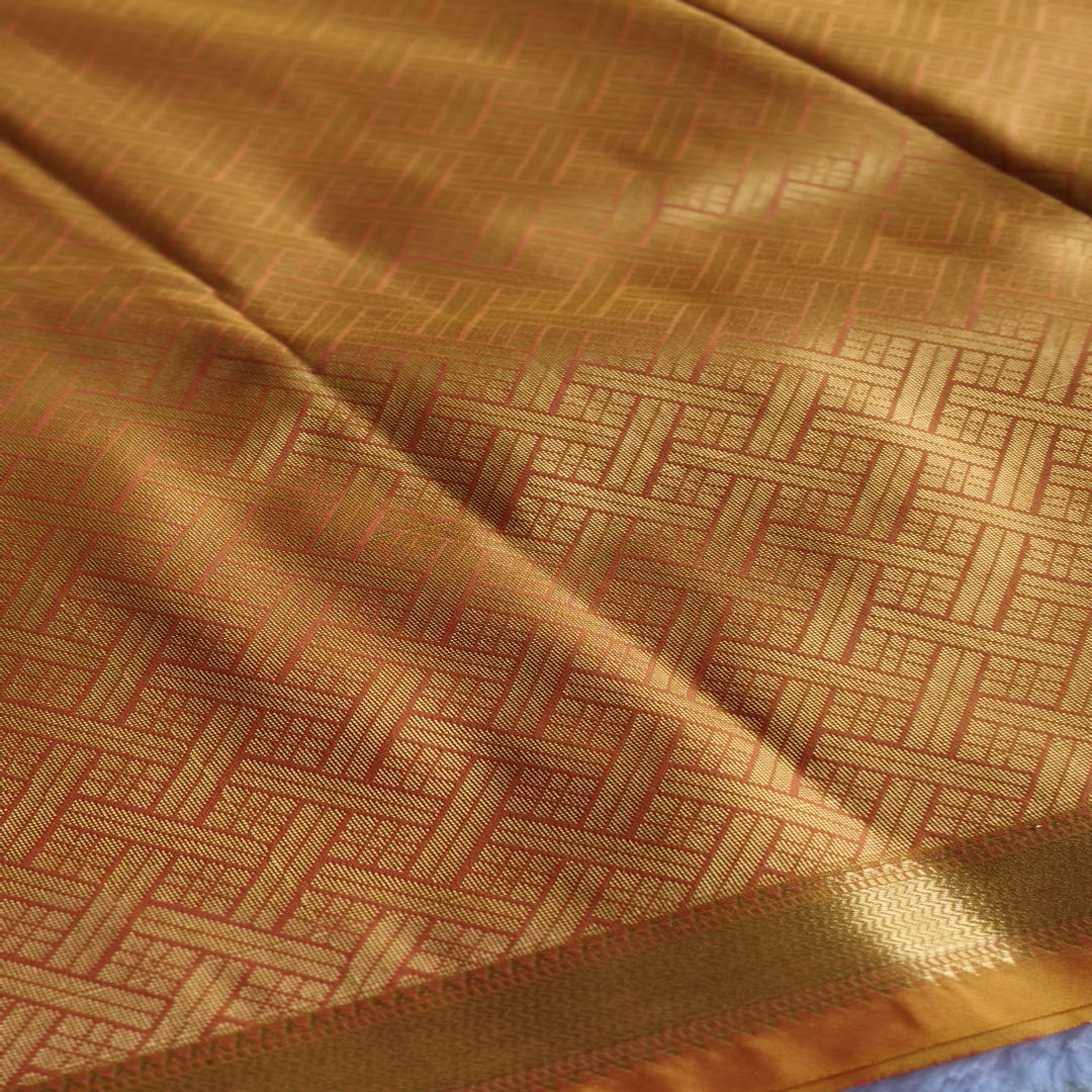 Varnam Collection - Arunima - Kanchi Semi-Silk Saree