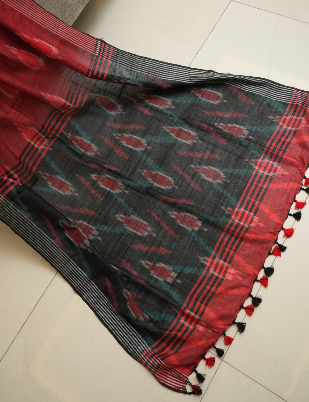 Crimson Night - Maroon & Black - Pochampally Linen Cotton Saree