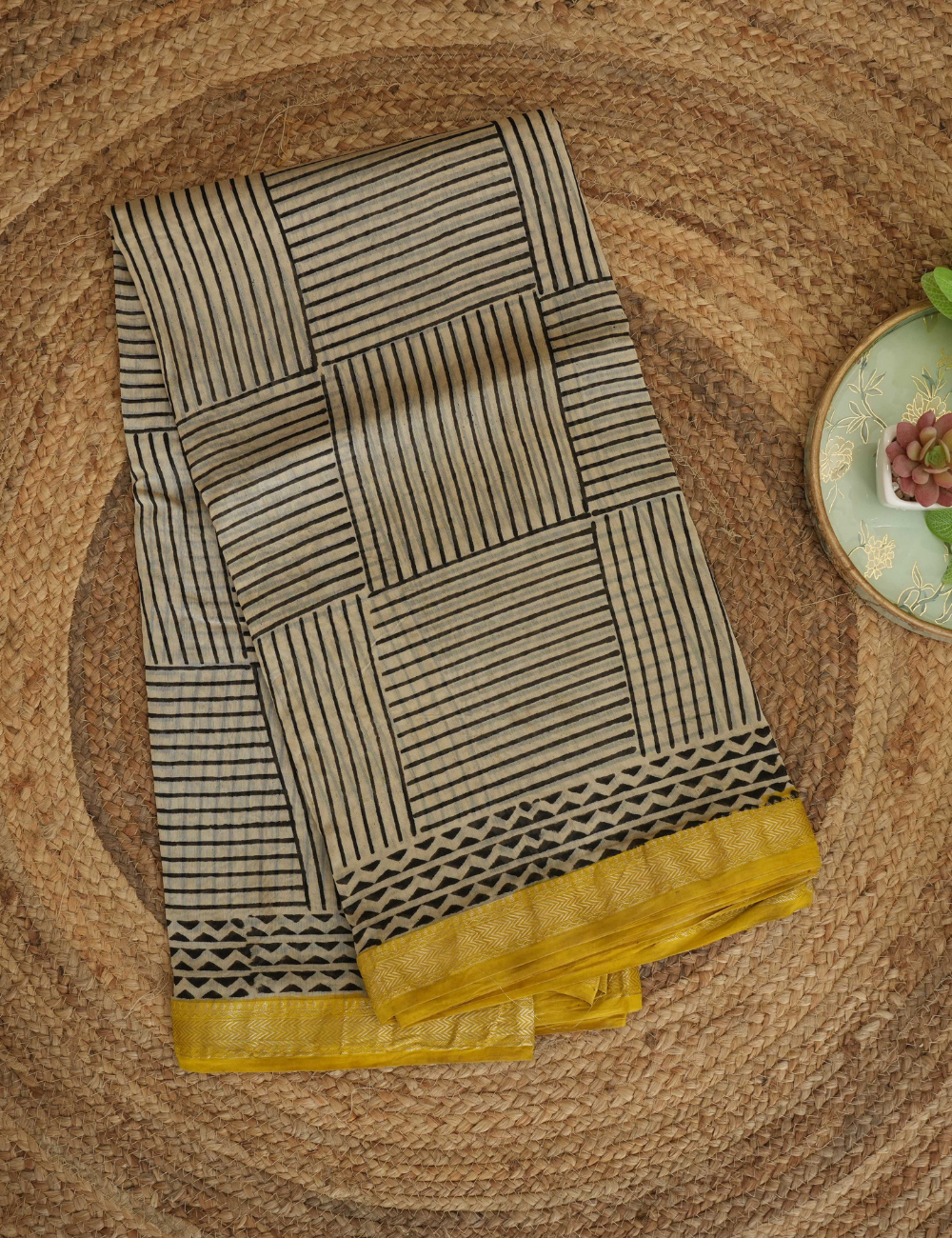 Daisy Stripes - White & Yellow - Maheshwari Silk Cotton Saree